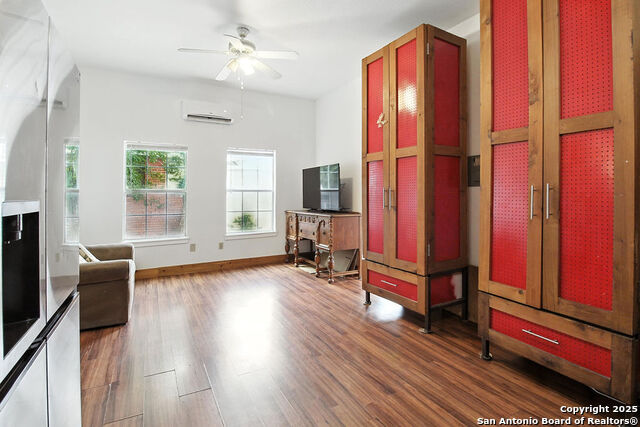 Image 16 of 37 For 1710 Presa St S