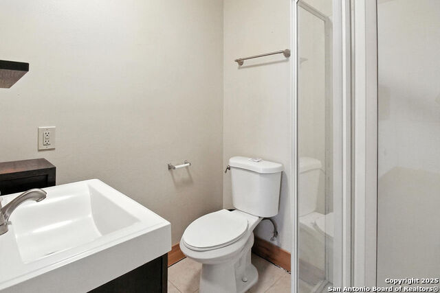 Image 22 of 37 For 1710 Presa St S