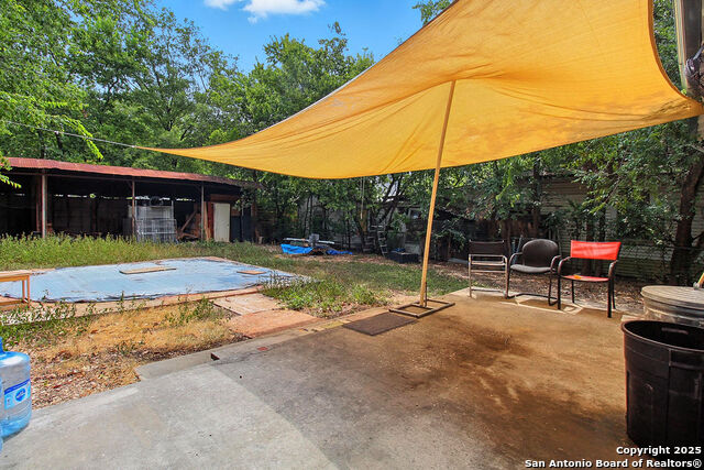 Image 33 of 37 For 1710 Presa St S