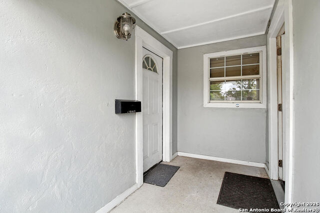 Image 8 of 37 For 1710 Presa St S