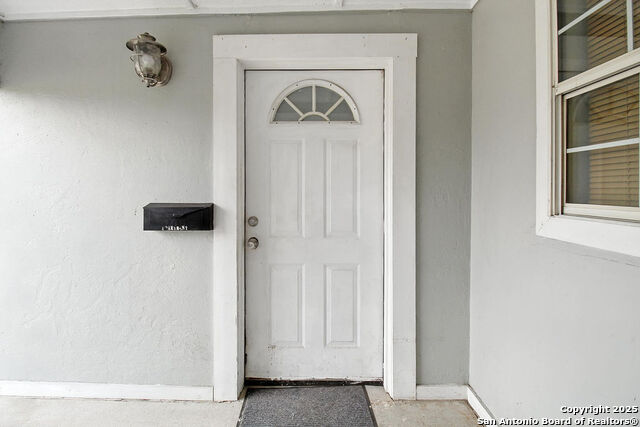 Image 9 of 37 For 1710 Presa St S