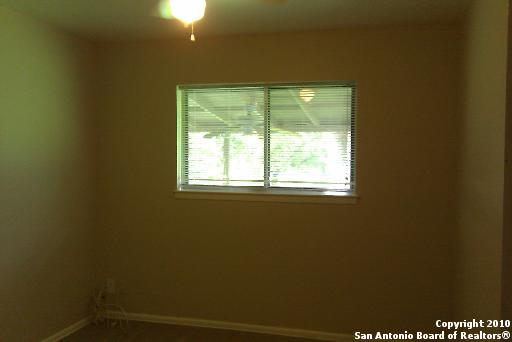 Image 2 of 15 For 225 Meadow Ln