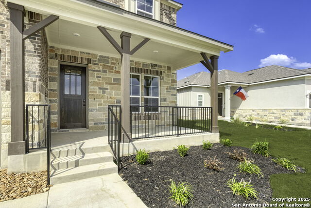 Image 3 of 42 For 2079 Kinglake Gate