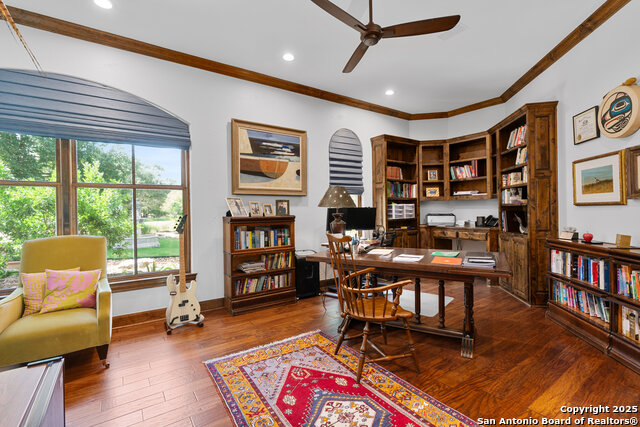 Listing photo id 21 for 108 Cornerstone