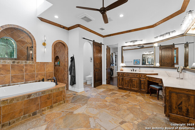 Listing photo id 25 for 108 Cornerstone
