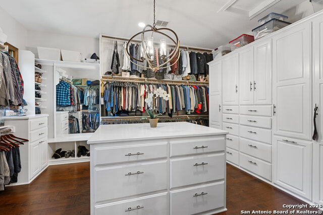 Listing photo id 27 for 108 Cornerstone