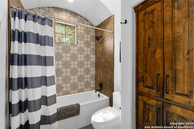 Listing photo id 30 for 108 Cornerstone