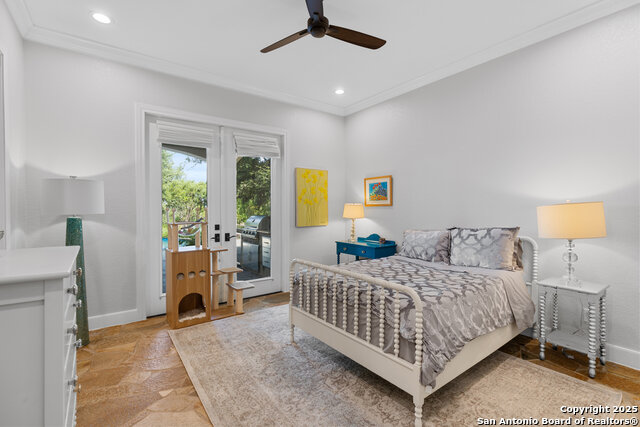 Listing photo id 33 for 108 Cornerstone