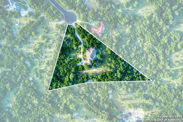 Listing photo id 49 for 108 Cornerstone