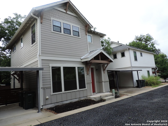 Image 24 of 33 For 425 Mistletoe Ave E 400