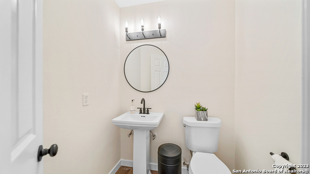 Image 15 of 16 For 1111 Oak Path