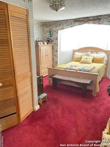 Listing photo id 4 for 15875 Bexar