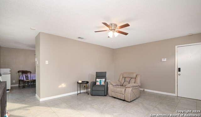 Listing photo id 4 for 4146 Frontier Sun
