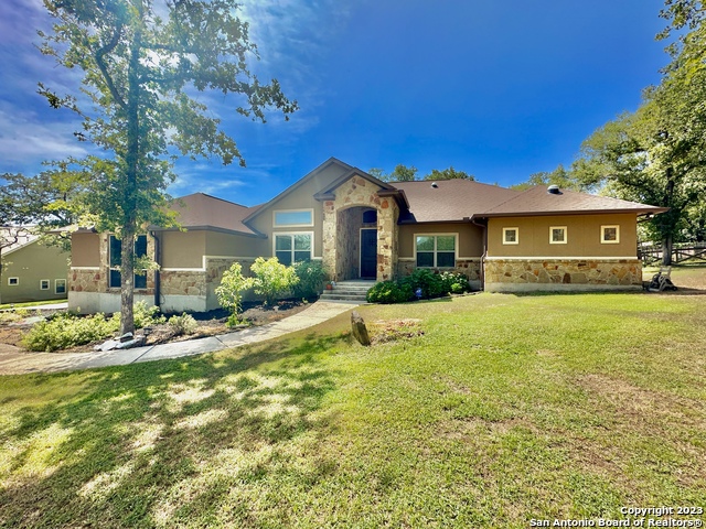 Details for 116 Hidden Forest Dr, La Vernia, TX 78121