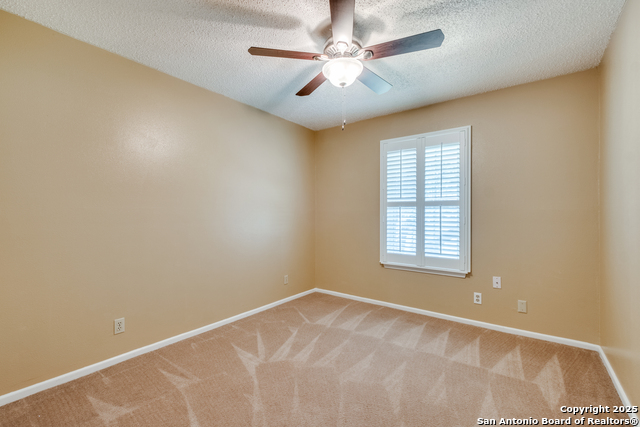 Image 11 of 25 For 6106 Vance Jackson  46