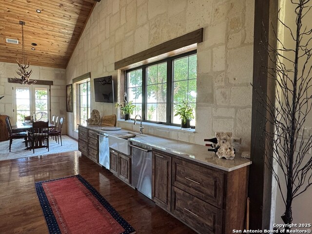 Image 16 of 86 For 772 Luckenbach Rd.