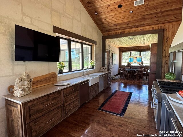 Image 19 of 86 For 772 Luckenbach Rd.