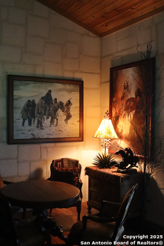 Image 28 of 86 For 772 Luckenbach Rd.