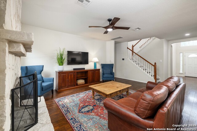 Image 13 of 36 For 729 San Gabriel