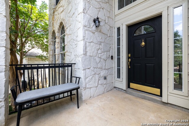 Image 4 of 36 For 729 San Gabriel