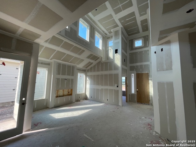 Listing photo id 3 for 9418 Chatside