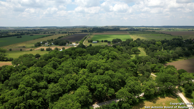 Listing photo id 5 for 2550 York Creek Road