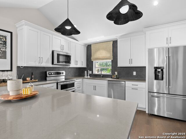 Image 12 of 57 For 321 Village View