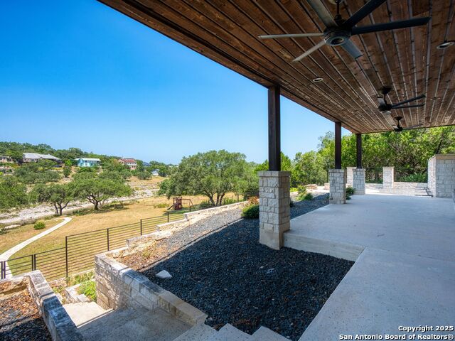 Image 42 of 57 For 321 Village View