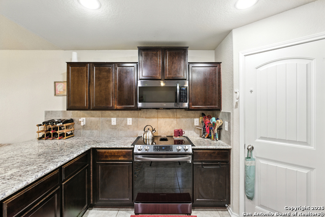 Image 7 of 29 For 5611 Espada Cliff