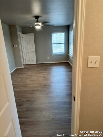 Listing photo id 3 for 10316 Artesia