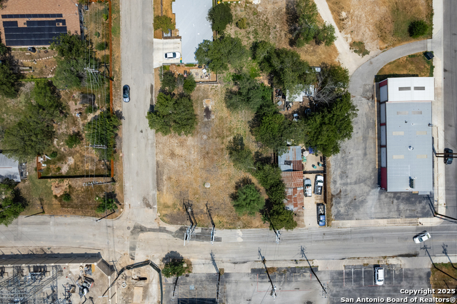Image 3 of 8 For 205 W Aviation Blvd