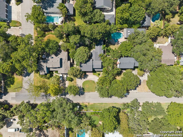 Image 32 of 95 For 420 Grandview