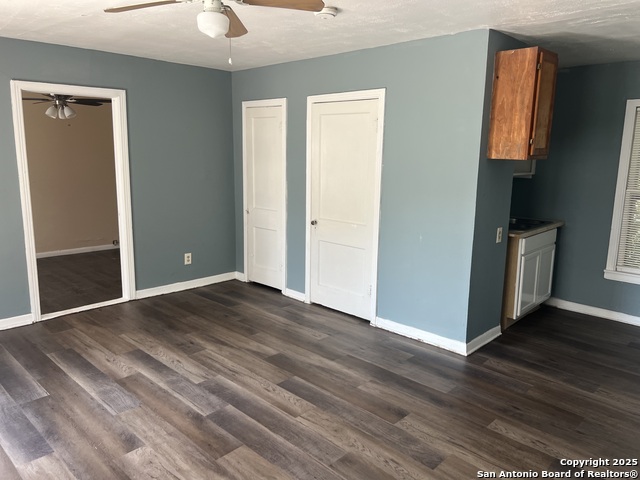 Image 3 of 6 For 2523 S Pine  2