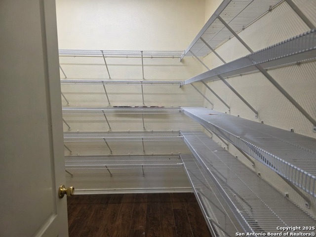 Image 10 of 19 For 14016 Auberry