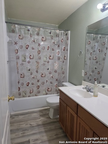 Image 18 of 19 For 14016 Auberry