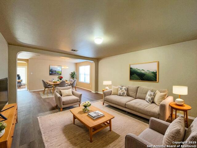 Image 2 of 53 For 1754 Barking Wolf