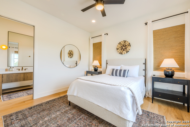 Listing photo id 11 for 1071 Private Road 1090