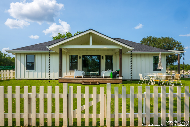 Listing photo id 30 for 1071 Private Road 1090