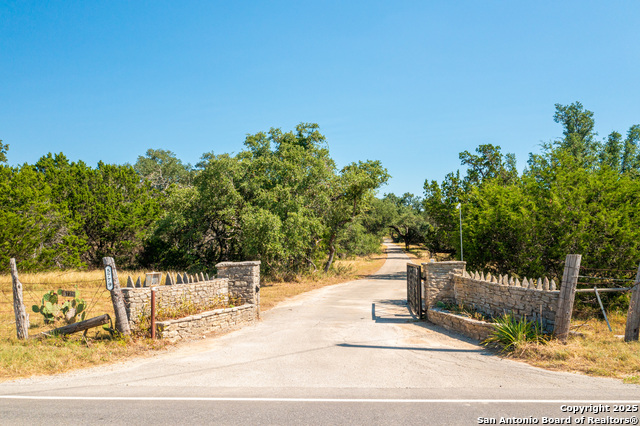 Details for 5779 Ammann  , Bulverde, TX 78163