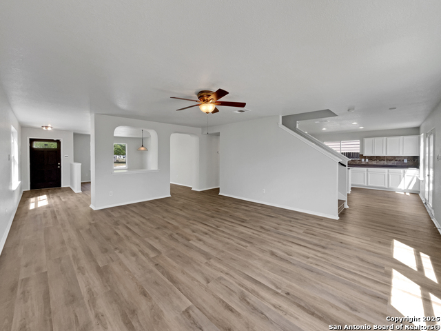 Image 10 of 22 For 11007 Anarbor