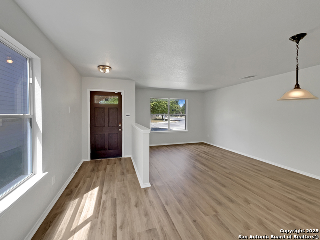 Image 11 of 22 For 11007 Anarbor