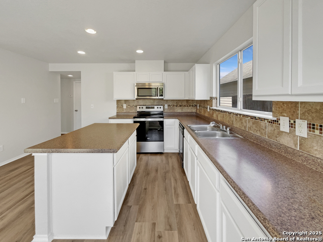 Image 13 of 22 For 11007 Anarbor