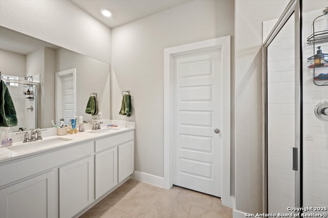 Image 19 of 31 For 21056 Rindle Ln