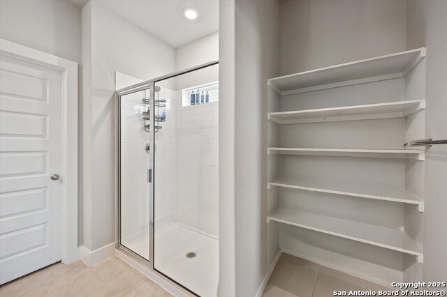 Image 20 of 31 For 21056 Rindle Ln