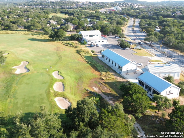 Listing photo id 10 for 24851 Canyon Golf