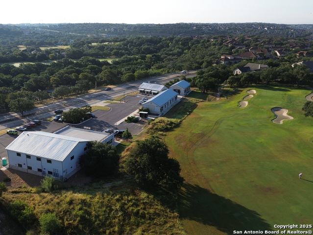 Listing photo id 12 for 24851 Canyon Golf