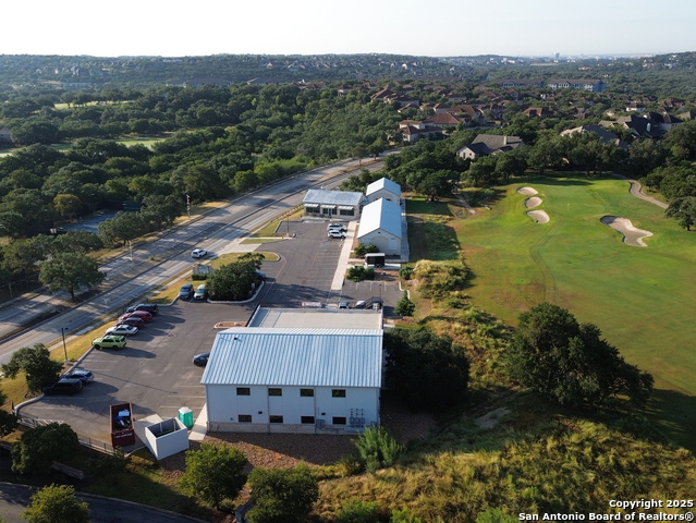 Listing photo id 13 for 24851 Canyon Golf