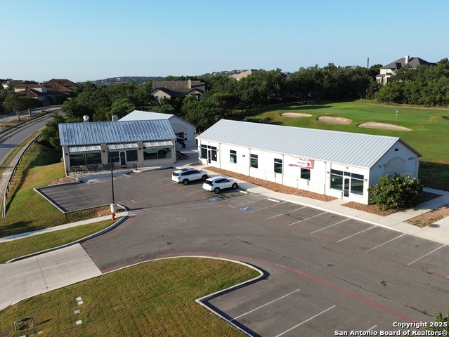 Listing photo id 15 for 24851 Canyon Golf