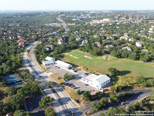 Listing photo id 2 for 24851 Canyon Golf