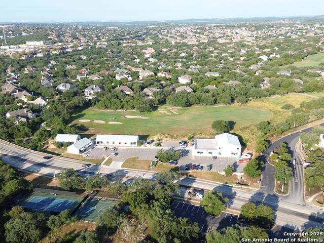 Listing photo id 5 for 24851 Canyon Golf